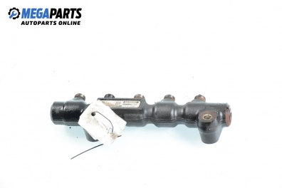Горивна рейка за Ford Focus II Hatchback (07.2004 - 09.2012) 1.6 TDCi, 90 к.с., 9654592680