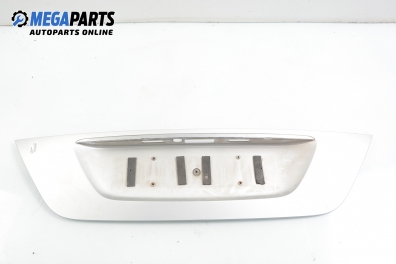 Стойка заден номер за Mercedes-Benz E-Class Sedan (W211) (03.2002 - 03.2009), седан