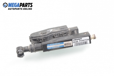 Пръскалка фар за Volkswagen Phaeton Sedan (04.2002 - 03.2016), позиция: лява, № 3D0 955 978