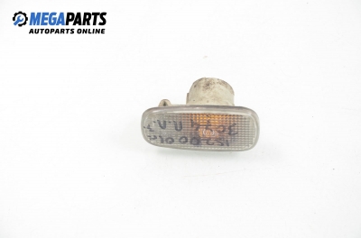 Мигач за Lexus IS I Sedan (04.1999 - 07.2005), седан, позиция: лява