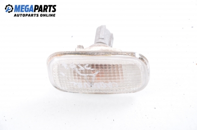 Мигач за Kia Carnival II Minivan (01.1999 - 09.2007), позиция: дясна