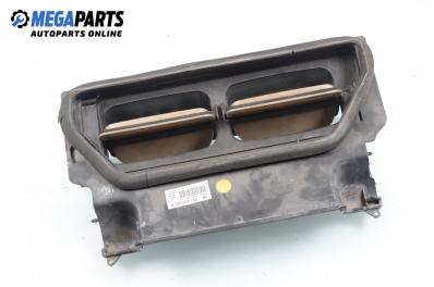 Въздуховод парно за Volkswagen Phaeton Sedan (04.2002 - 03.2016) 6.0 W12 4motion, 420 к.с., № 3D1 820 003 K