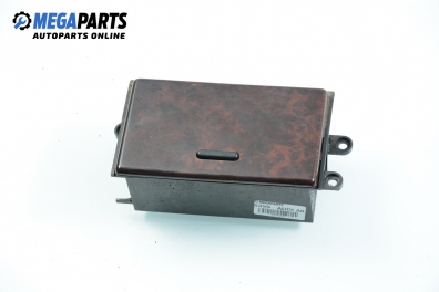 Пепелник за Audi A8 Sedan I (03.1994 - 12.2002)