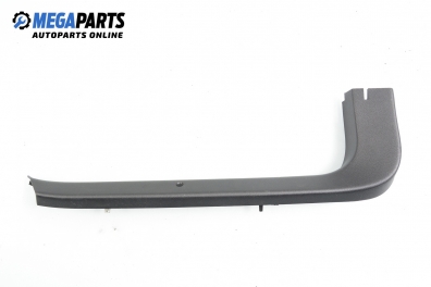 Интериорна пластмаса багажник за Ford Mondeo IV Hatchback (03.2007 - 01.2015), хечбек