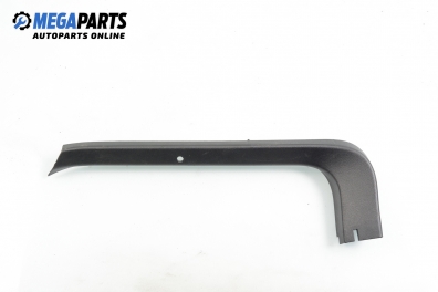 Интериорна пластмаса багажник за Ford Mondeo IV Hatchback (03.2007 - 01.2015), хечбек