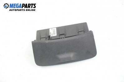 Пепелник за Hyundai i20 Hatchback (08.2008 - 12.2015)