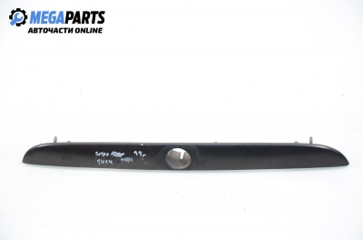 Лайсна заден капак за Citroen Saxo Hatchback (02.1996 - 04.2004), хечбек