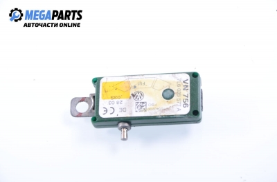 Усилвател антена за Volkswagen Touareg SUV (10.2002 - 01.2013), № 7L6 035 577 B