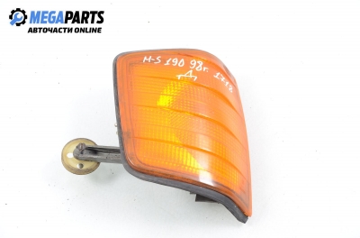 Мигач за Mercedes-Benz 190 Sedan (W201) (10.1982 - 08.1993), седан, позиция: дясна