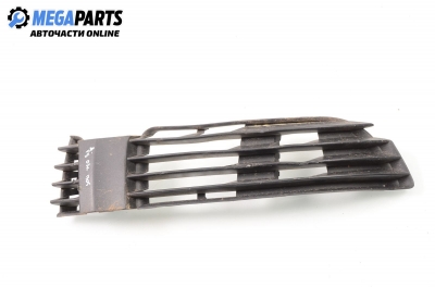 Решетка в броня за Volkswagen Passat Variant B5.5 (09.2000 - 08.2005), комби, позиция: дясна