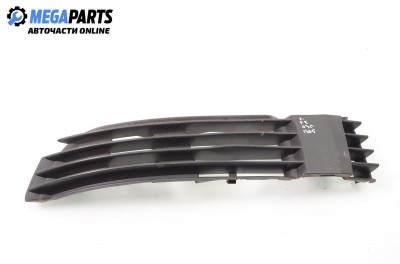 Решетка в броня за Volkswagen Passat Variant B5.5 (09.2000 - 08.2005), комби, позиция: предна, лява