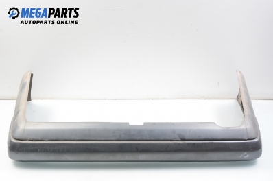 Задна броня за Mercedes-Benz 124 Sedan (12.1984 - 06.1993), седан