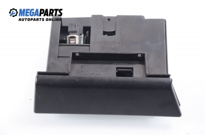 Пепелник за Citroen Xantia II Break (01.1998 - 04.2003)