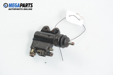 Долна помпа за съединител за Nissan Almera II Hatchback (01.2000 - 12.2006), № 23300-8H801