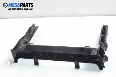 Стойка на радиатора за BMW 5 Series E60 Touring E61 (06.2004 - 12.2010) 520 d, 163 к.с.