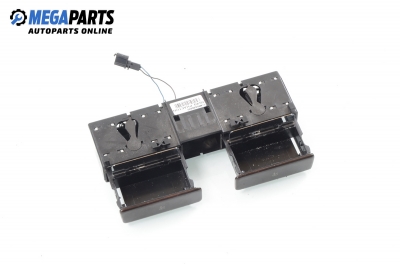 Пепелник за Volkswagen Phaeton Sedan (04.2002 - 03.2016)