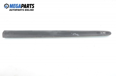 Външни лайсни за Renault Megane Scenic (10.1996 - 12.2001), позиция: предна, лява