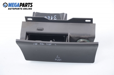 Пепелник за Volvo S40 I Sedan (07.1995 - 06.2004)