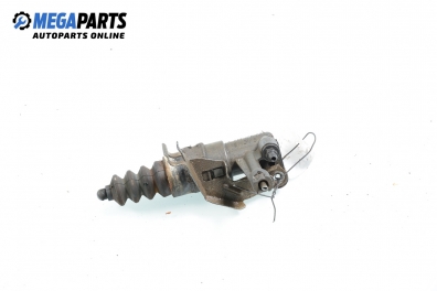 Долна помпа за съединител за Volkswagen Passat Variant B5 (05.1997 - 12.2001)