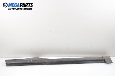 Праг за Volkswagen Passat Variant B5.5 (09.2000 - 08.2005), комби, позиция: лява