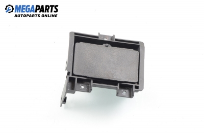 Пепелник за Alfa Romeo 147 Hatchback (2000-11-01 - 2010-03-01)