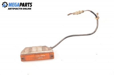 Мигач за Volkswagen Golf II Hatchback (08.1983 - 12.1992), хечбек, позиция: дясна