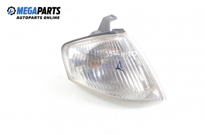 Мигач за Mazda 323 F VI Hatchback (09.1998 - 05.2004), седан, позиция: дясна