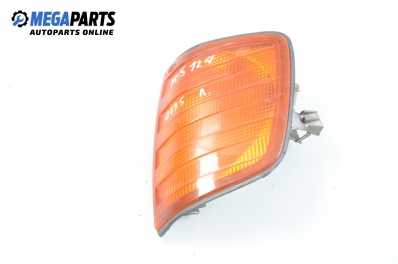 Мигач за Mercedes-Benz 124 Sedan (12.1984 - 06.1993), седан, позиция: лява