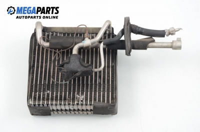 Вътрешен радиатор климатик за Mazda Premacy Minivan (07.1999 - 03.2005) 2.0 TD, 90 к.с.