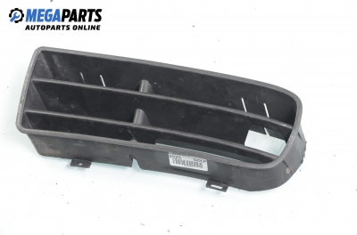 Решетка в броня за Volkswagen Golf IV Hatchback (08.1997 - 06.2005), позиция: предна