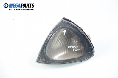 Мигач за Toyota Avensis Station Wagon I (09.1997 - 02.2003), комби, позиция: лява