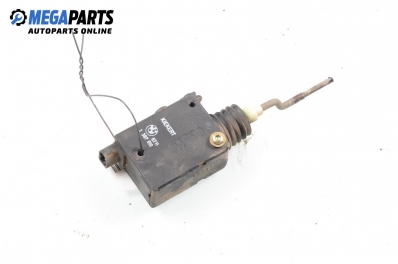 Ключалка за капачката на резервоара за BMW 3 Series E36 Sedan (09.1990 - 02.1998), седан