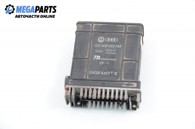 Компютър двигател за Volkswagen Passat Sedan B3, B4 (02.1988 - 12.1997) 1.8, 107 к.с., № 037 906 022 AM